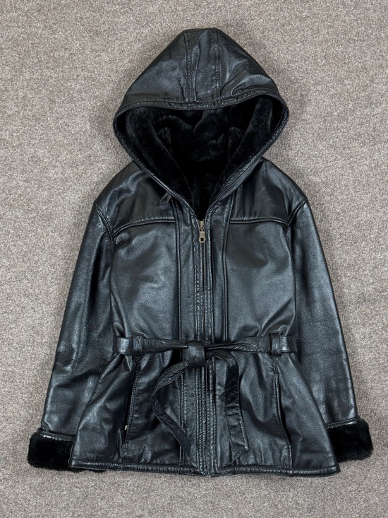 Wilsons Leather Jackets & Blazers - Vintage Wilsons Black Leather Hooded Belted Zip Jacket Women’s L Fur Lined 90s